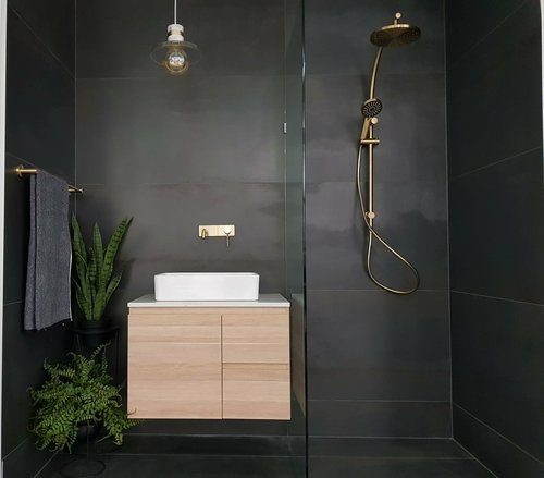 METALINE IRON — view 3 — Uptiles Brisbane