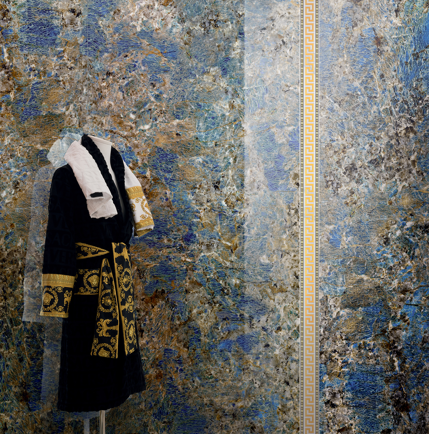 UPTILES - MAXIMVS COLLECTION BY VERSACE