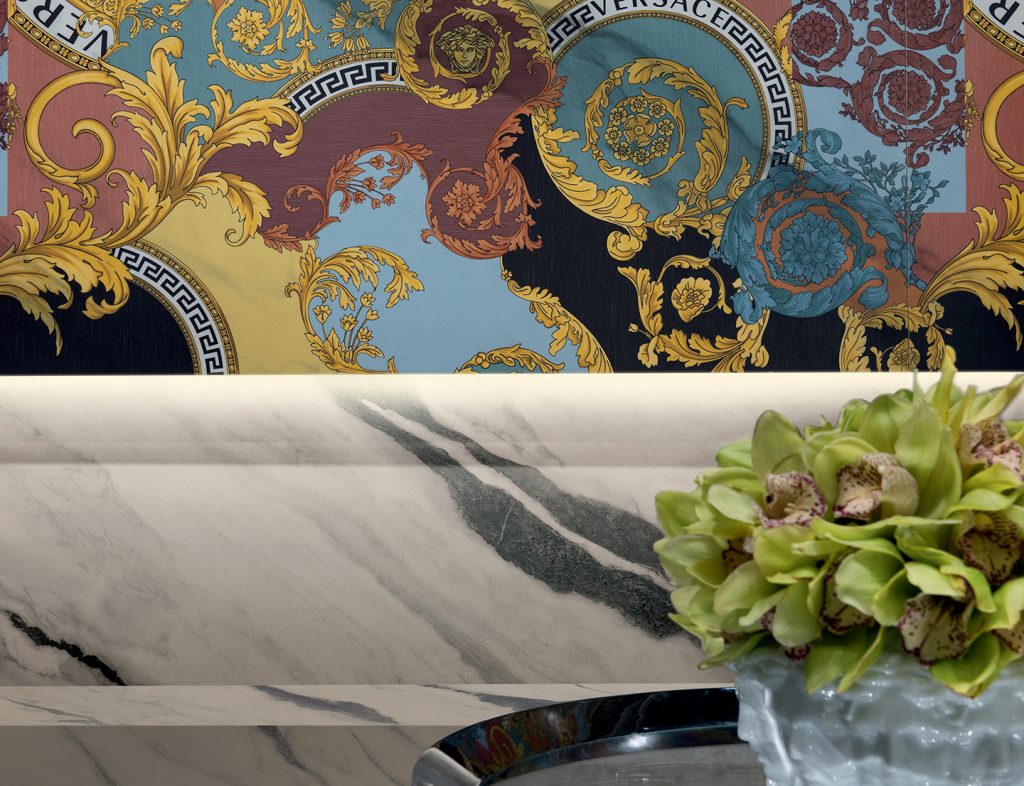 UPTILES - MAXIMVS COLLECTION BY VERSACE