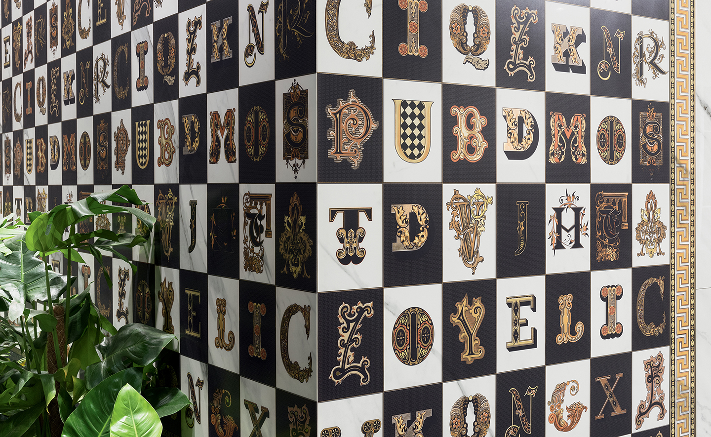 UPTILES - MAXIMVS COLLECTION BY VERSACE