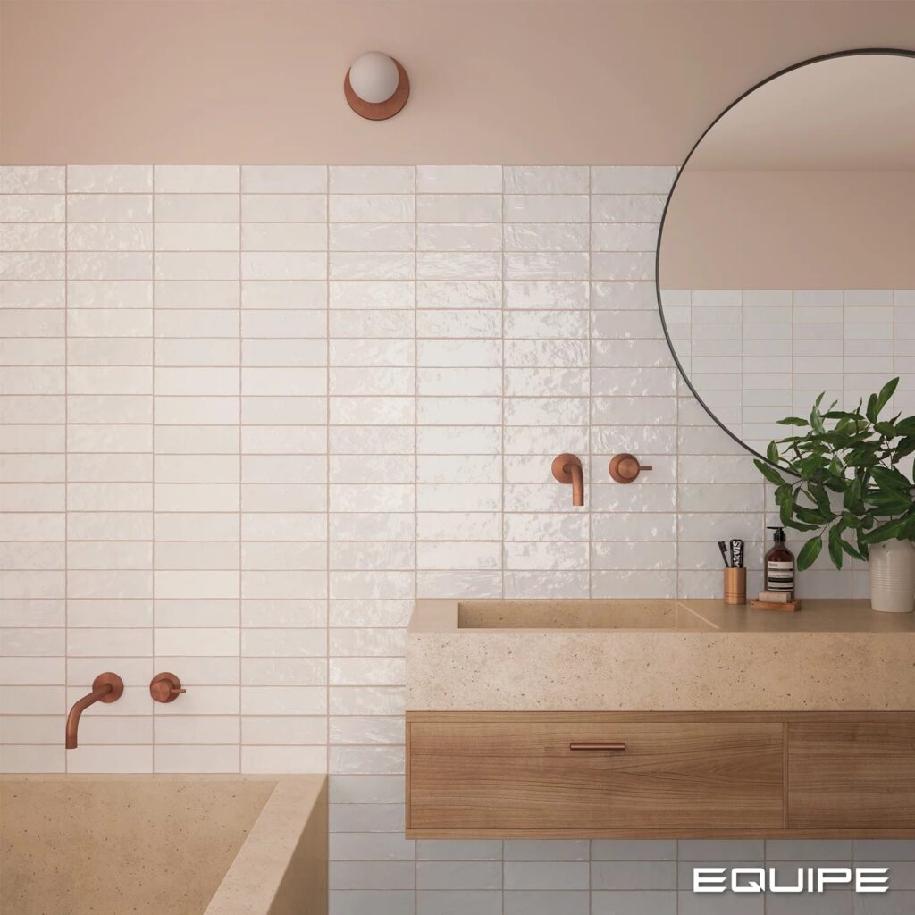 LA RIVIERA BLANC BY EQUIPE