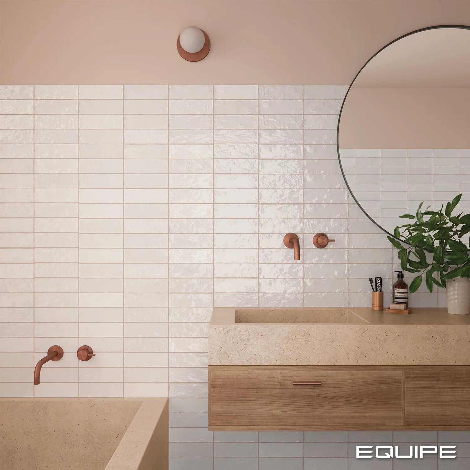 LA RIVIERA BLANC BY EQUIPE