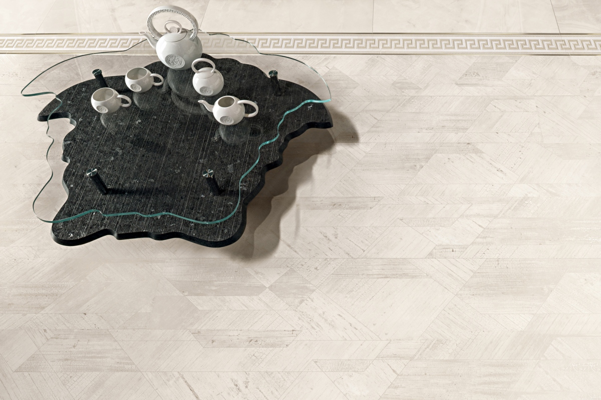 Eterno Collection By Versace — view 3 — Uptiles Brisbane